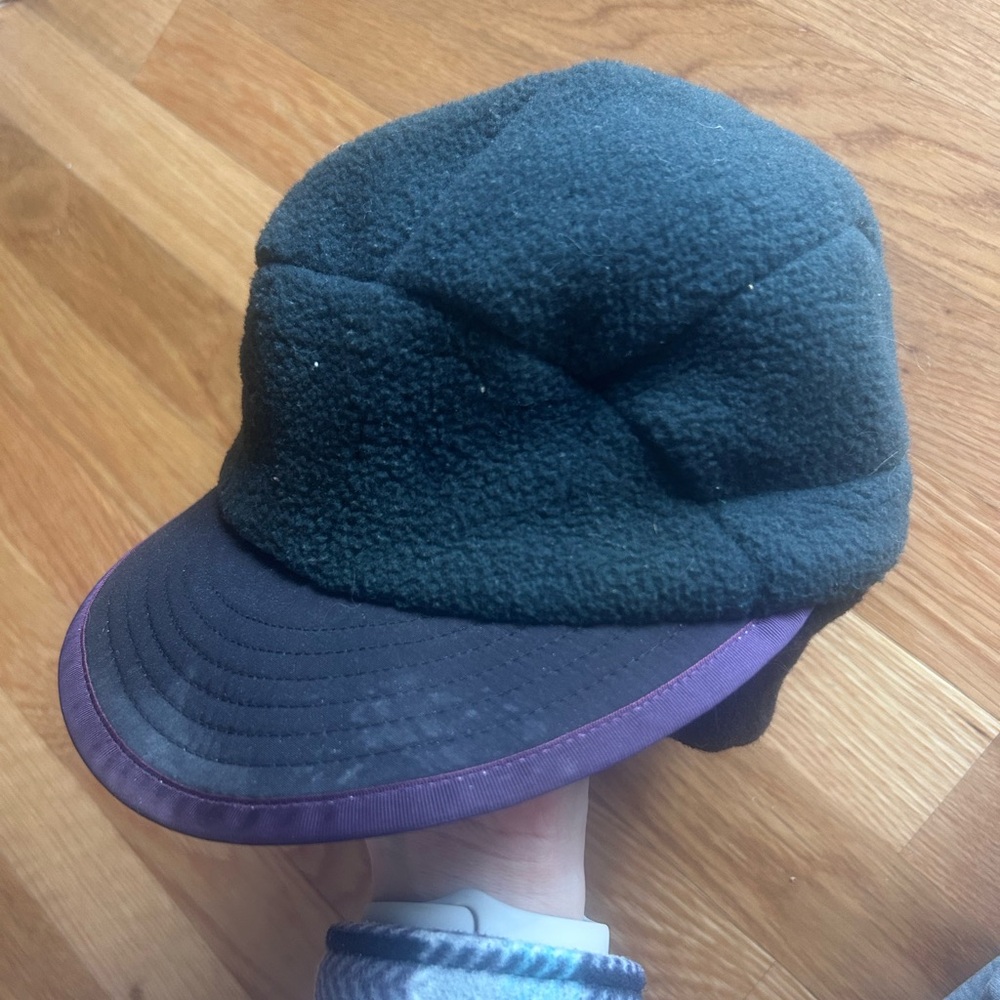 Patagonia Green, Black and Purple duckbill Fleece Hat medium vintage